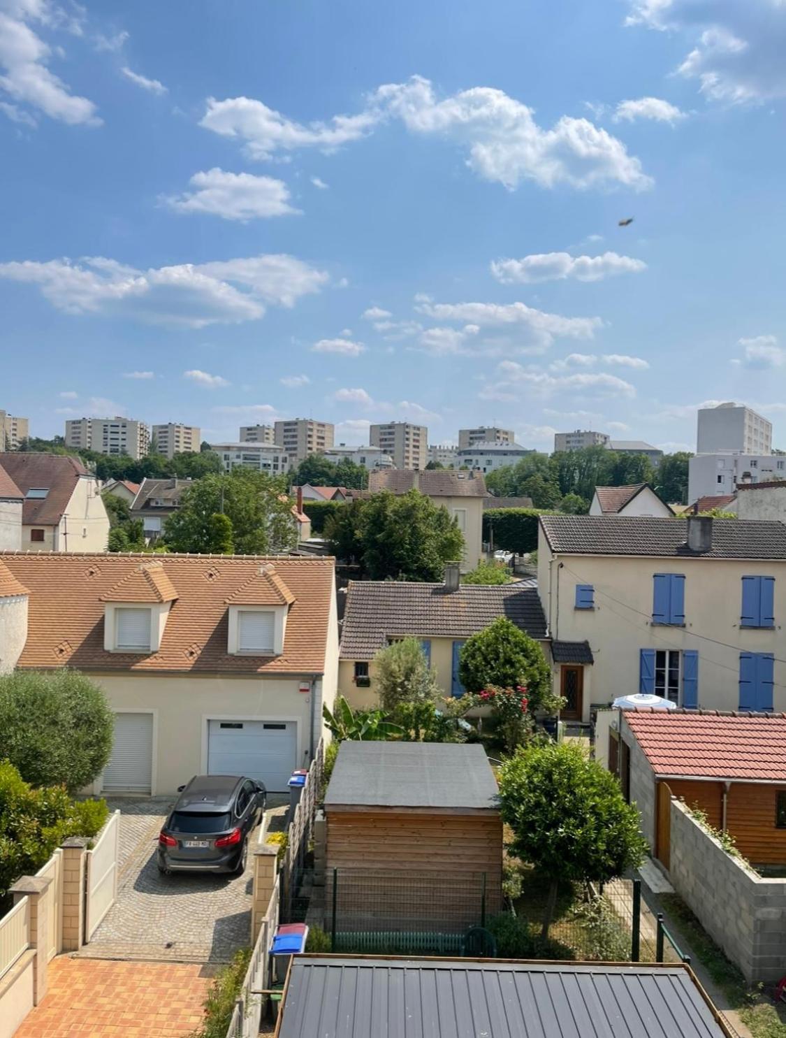 Modern Apartement In The City Center. Poissy Eksteriør bilde